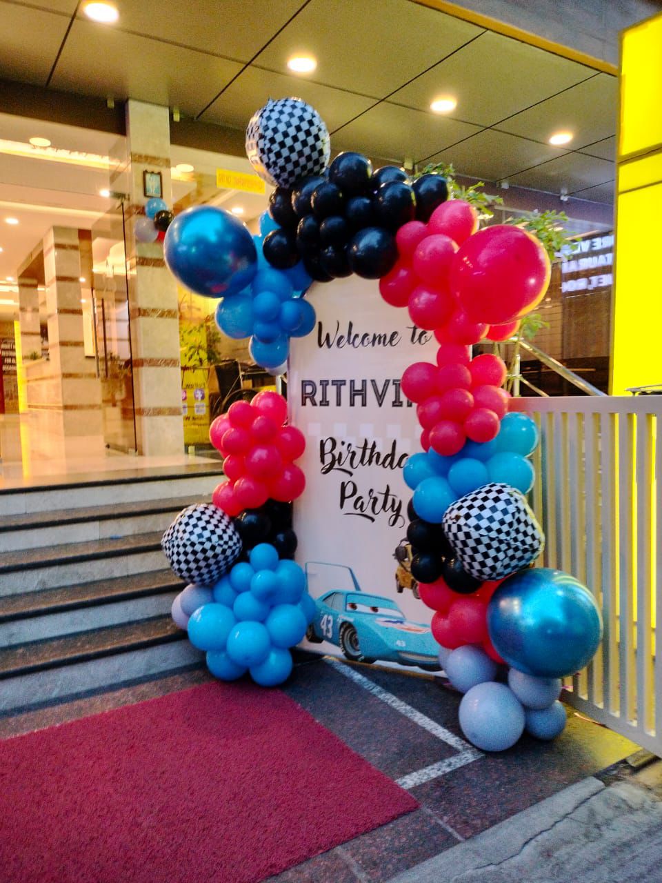 S.L. Partylines celebration detail