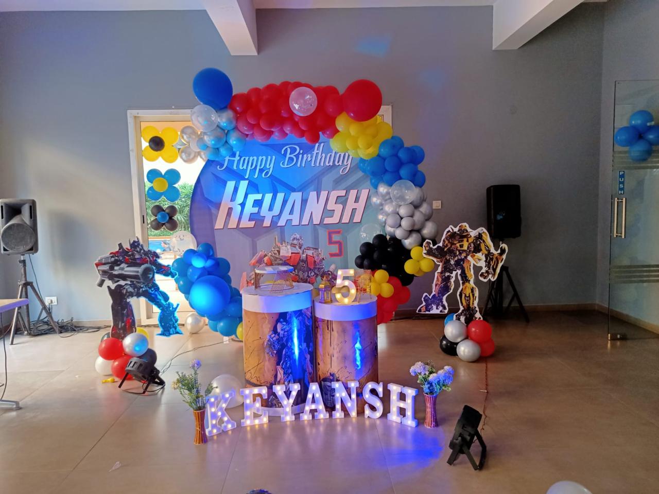Theme Decor