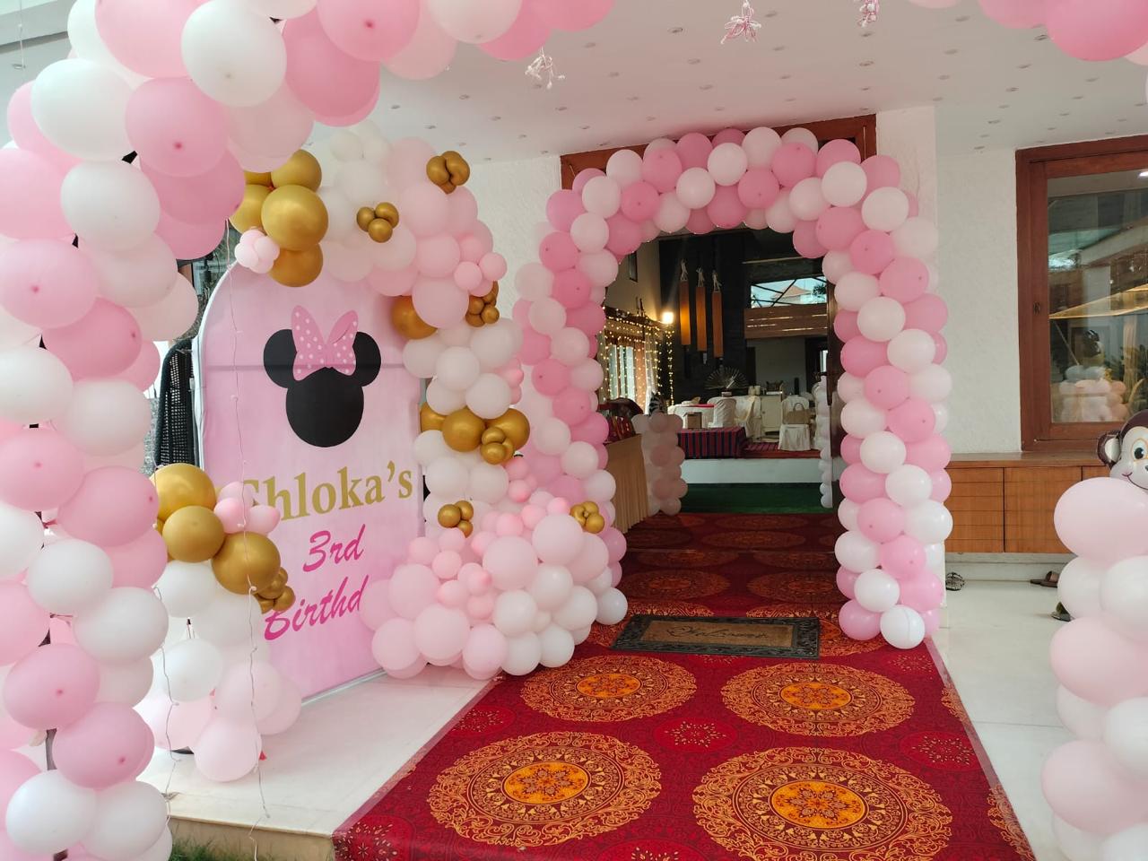 Theme Decor