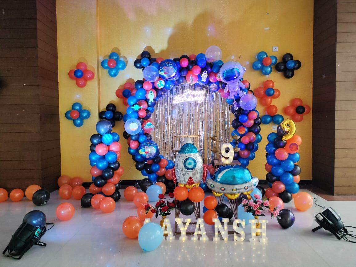Theme Decor